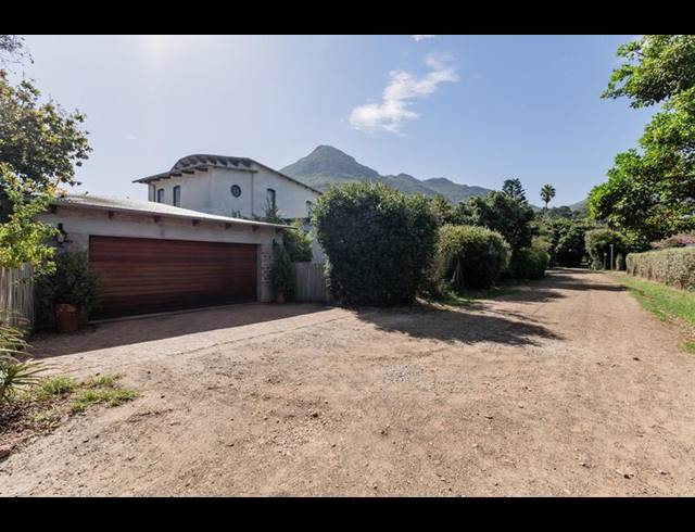 3 BEDROOM HOUSE FOR SALE IN CHAPMANS PEAK